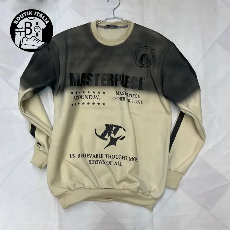 «دورس سهنخ مردانه قواره باکسی داخل کرک رنگ مشکی-کرم کد ۱۲۶ از بوتیک ایتالیا، طراحی مدرن با دو رنگ ترکیبی مشکی و کرم، مردانه و گرم داخل کرک، برند بوتیک ایتالیا، مناسب فصل سرد»